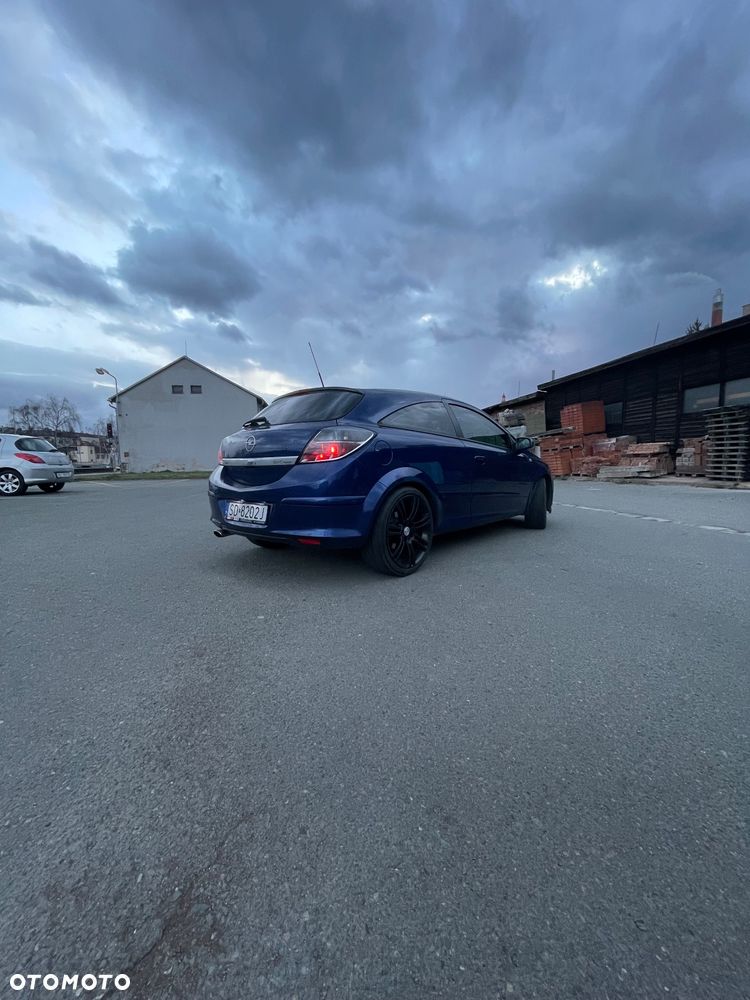 Opel Astra GTC 2.0 Turbo Sport - 8