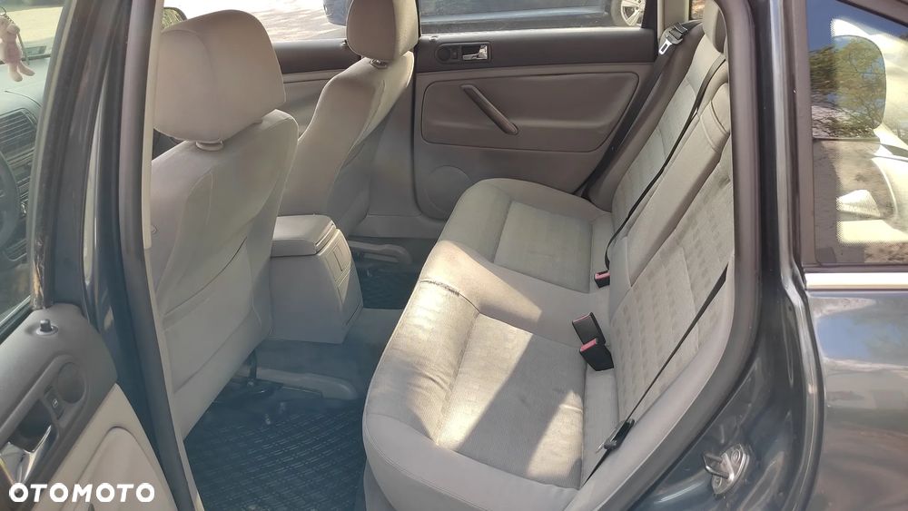 Volkswagen Passat 1.9 TDI - 12