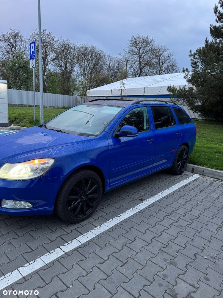 Skoda Octavia 1.6 Ambiente - 3
