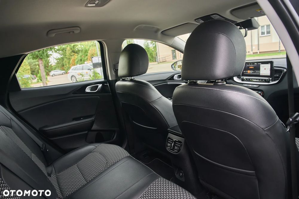 Kia XCeed 1.6 CRDi (48V Mild-Hybrid) DCT7 PLATINUM - 28