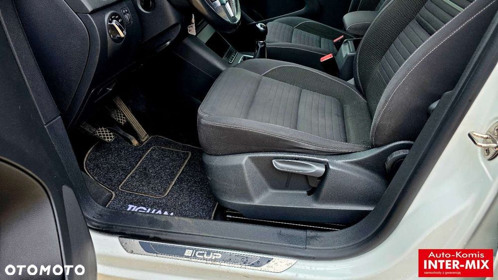 Volkswagen Tiguan - 22