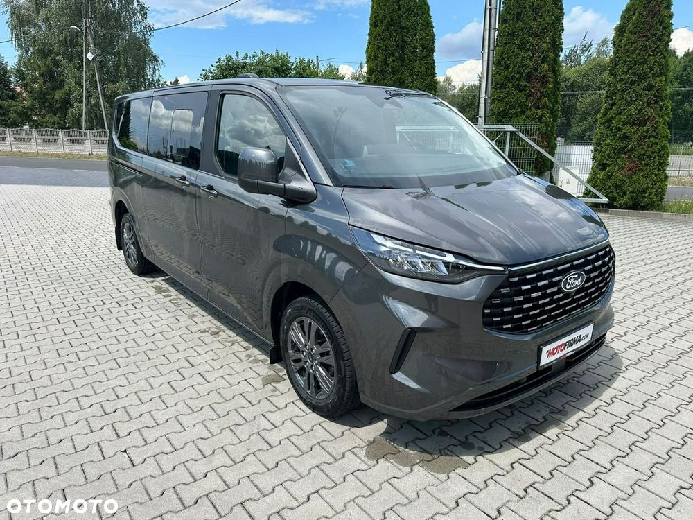 Ford Tourneo Custom - 8