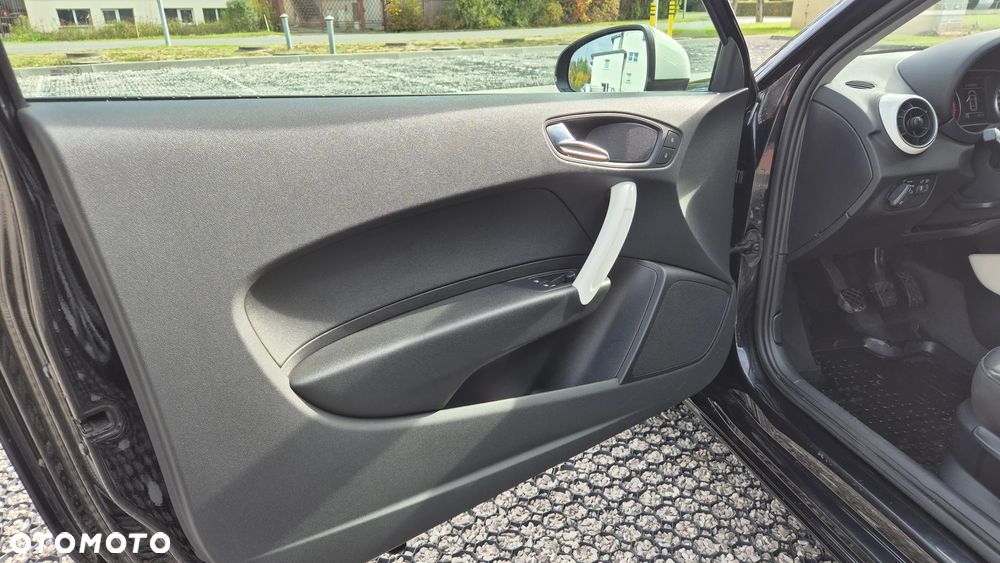 Audi A1 3-drzwiowe 1.2 TFSI Ambition - 28