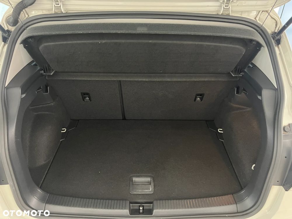 Volkswagen T-Cross 1.0 TSI Life DSG - 25