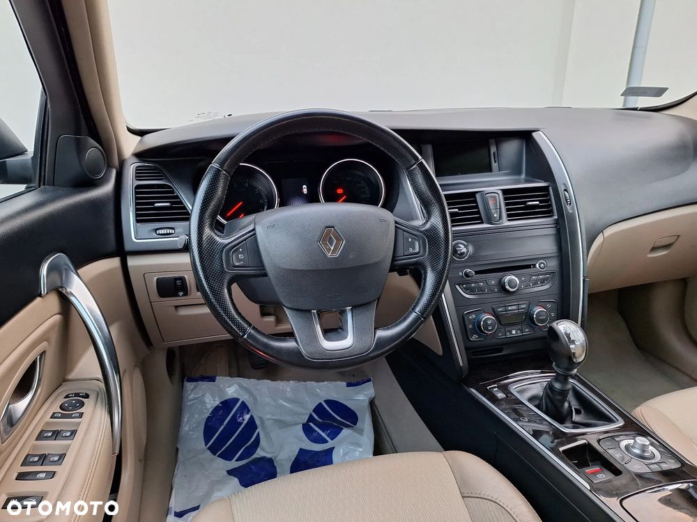 Renault Latitude 2.0 Privilege Etanol - 6