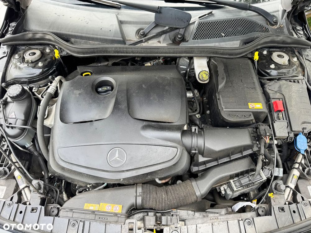 Mercedes-Benz GLA 250 4Matic 7G-DCT AMG Line - 39