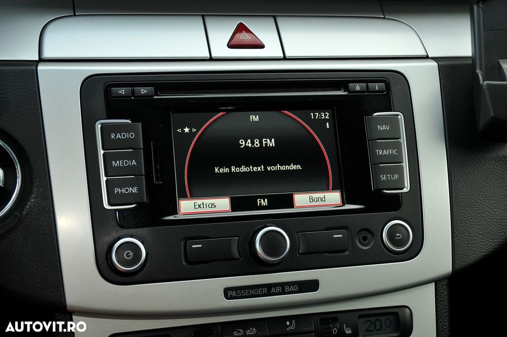 Volkswagen Passat - 20