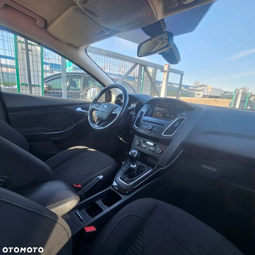 Ford Focus - 16