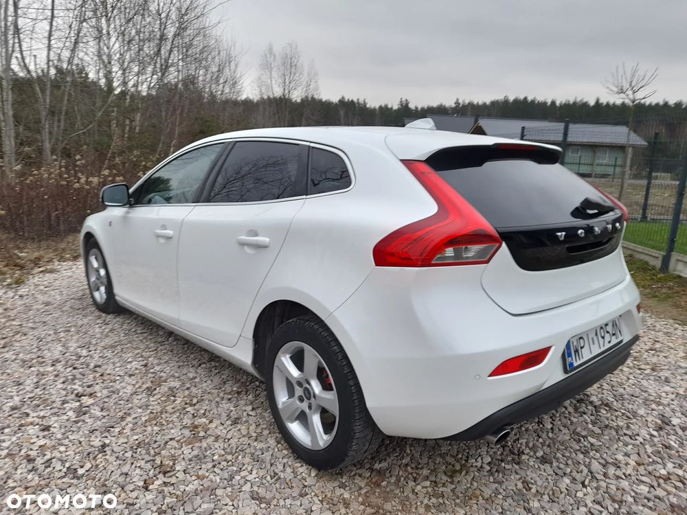 Volvo V40 D4 Ocean Race - 35