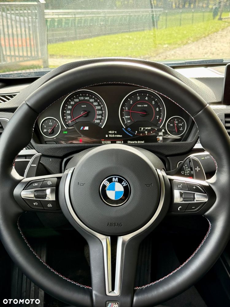 BMW Seria 3 330i M Sport - 22