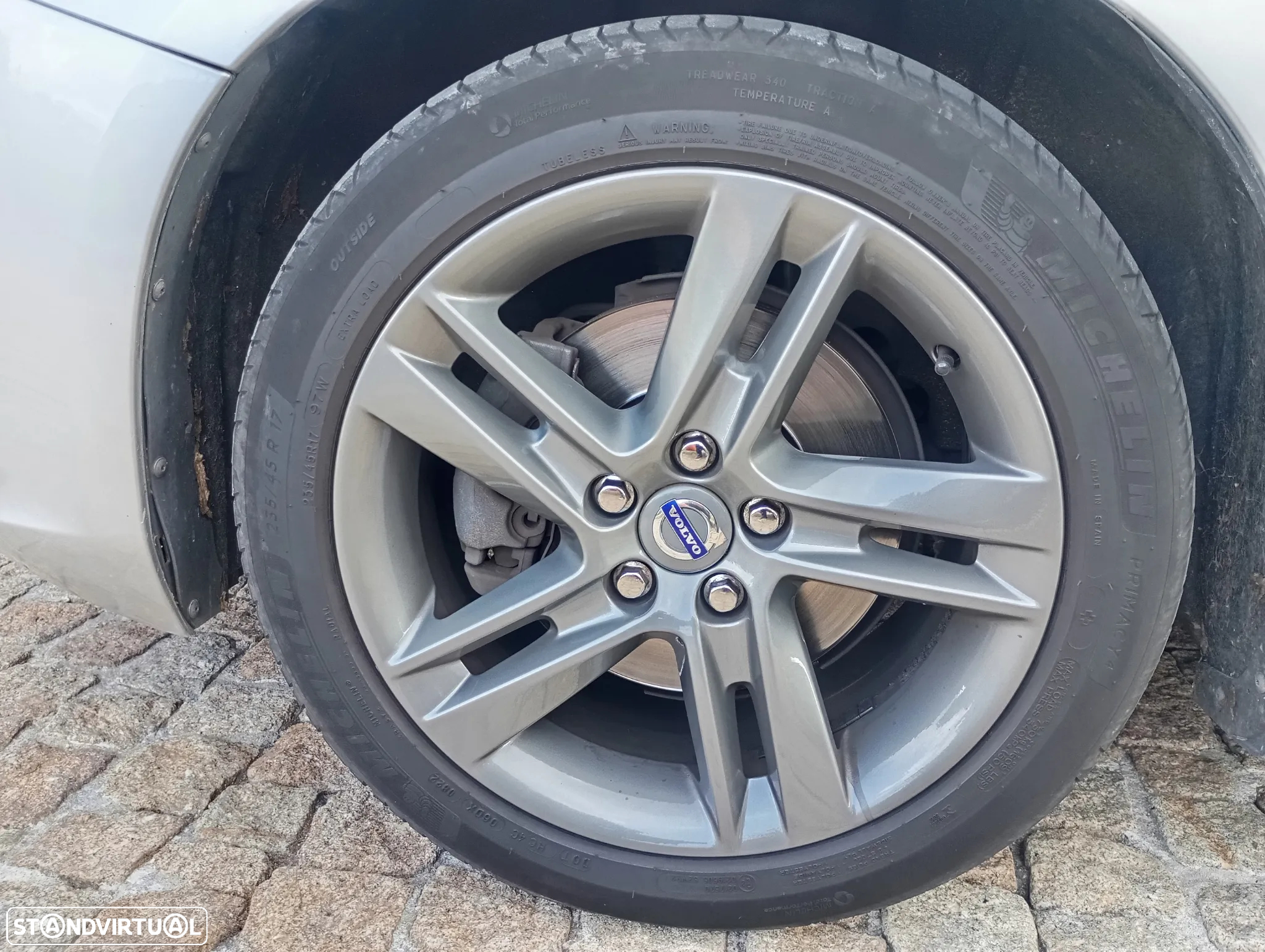 Volvo V60 2.0 D4 Momentum - 52
