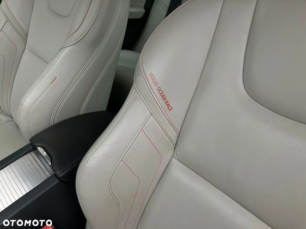 Volvo XC 60 D3 Ocean Race - 35