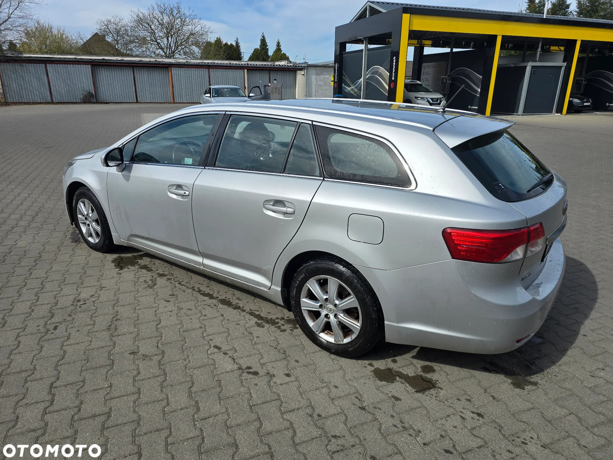 Toyota Avensis 2.0 D-4D Premium - 6