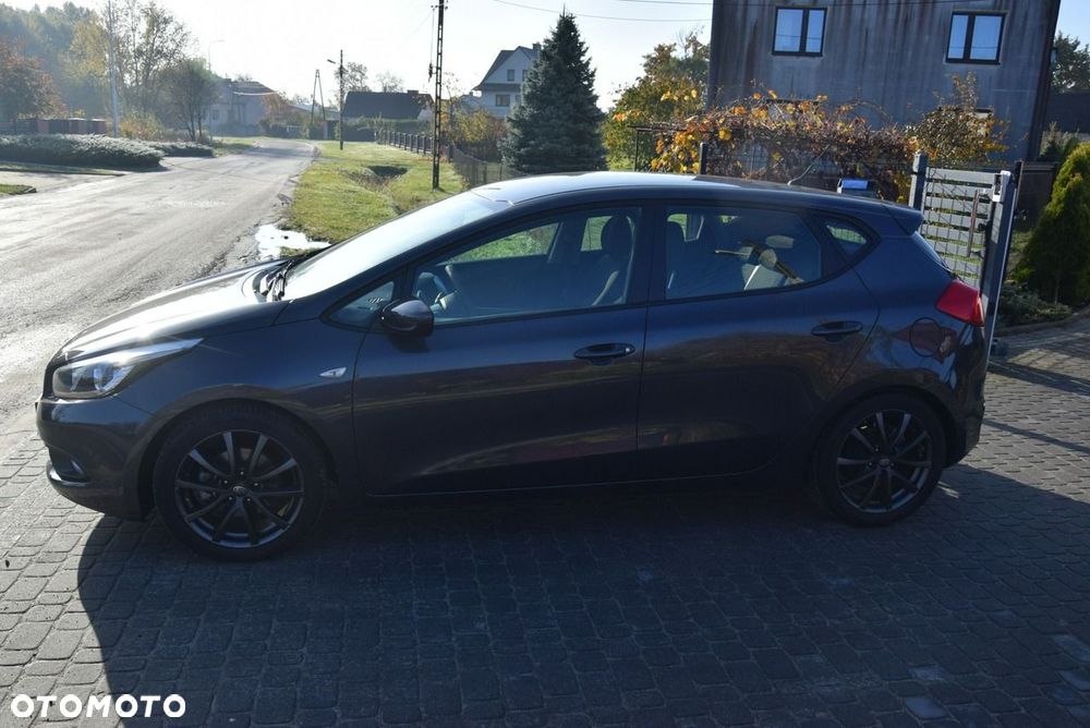 Kia Ceed 1.4 CVVT Attract - 8