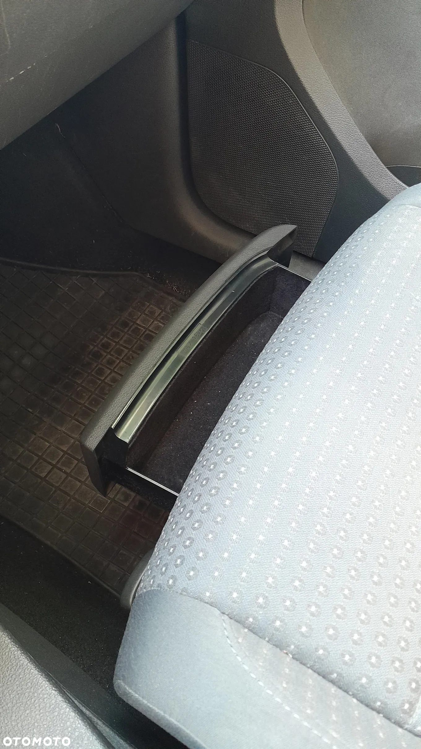 Volkswagen Touran 2.0 TDI Trendline - 9