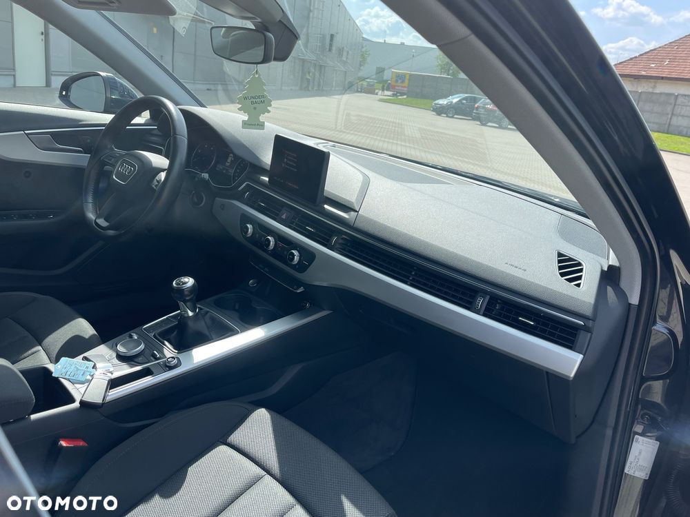 Audi A4 Avant - 19