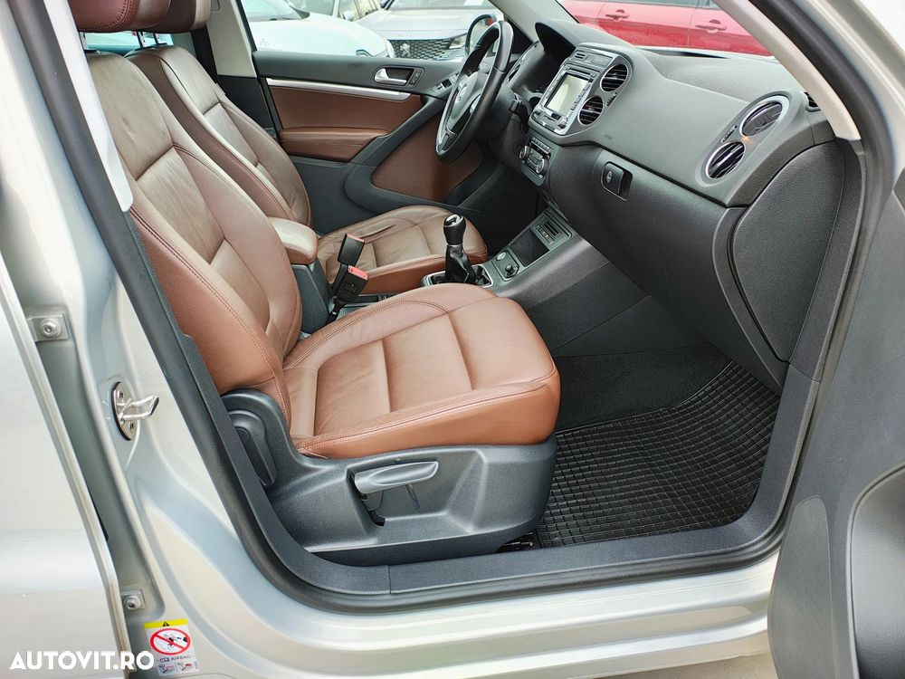 Volkswagen Tiguan 2.0 TDI DPF BlueMotion Technology Exclusive - 19