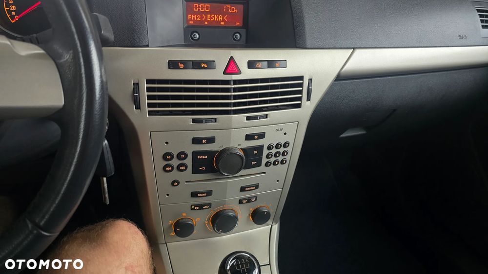 Opel Astra 1.8 Comfort - 31