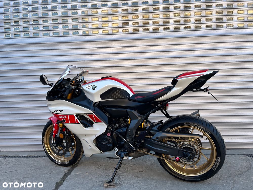 Yamaha YZF - 12