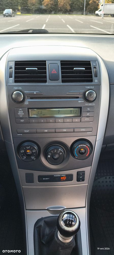 Toyota Corolla 1.6 Premium - 7