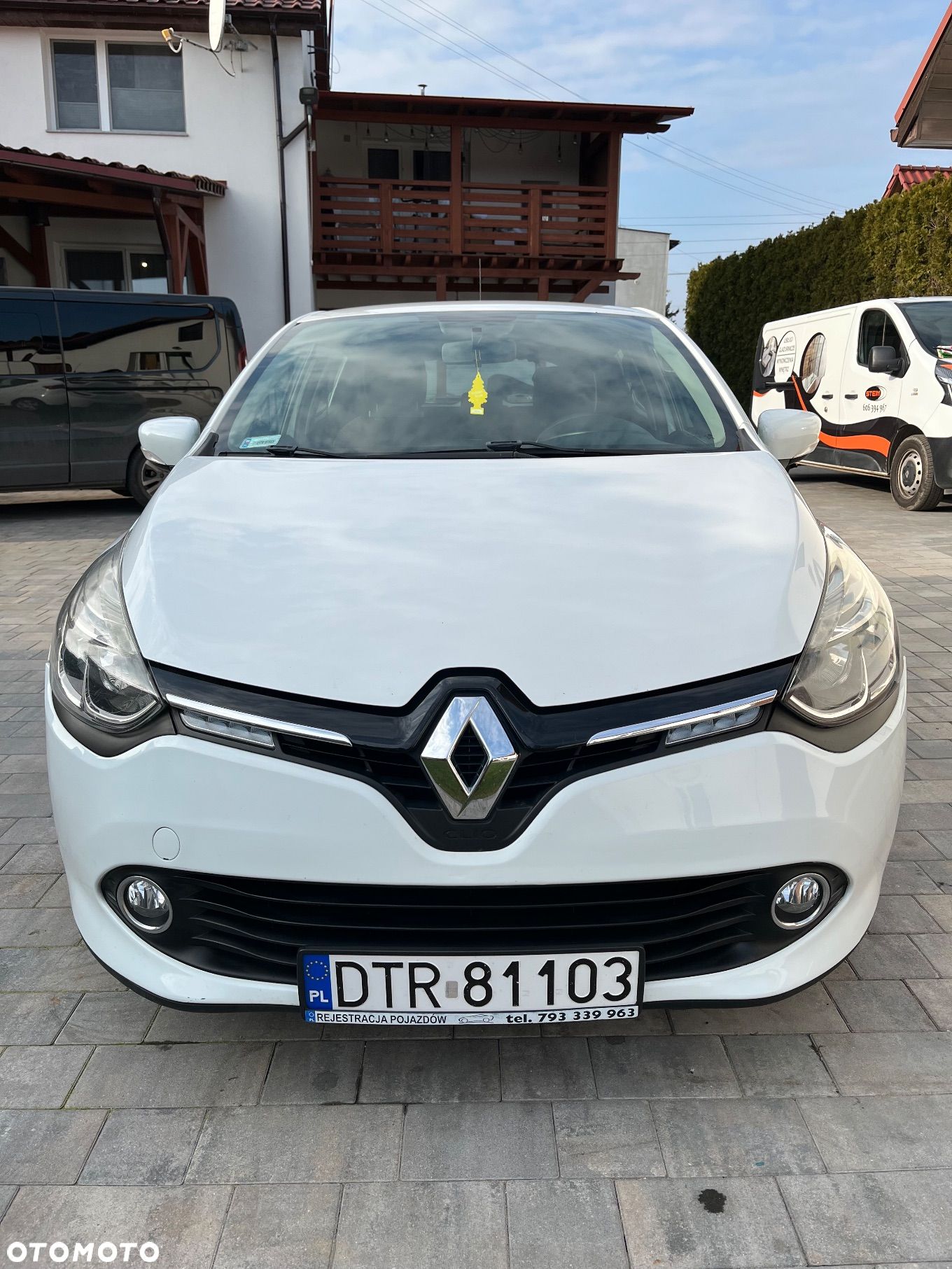 Renault Clio - 1