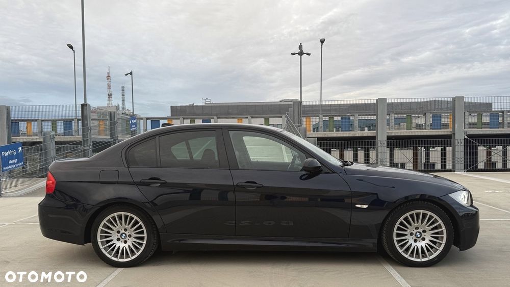 BMW Seria 3 320i - 4