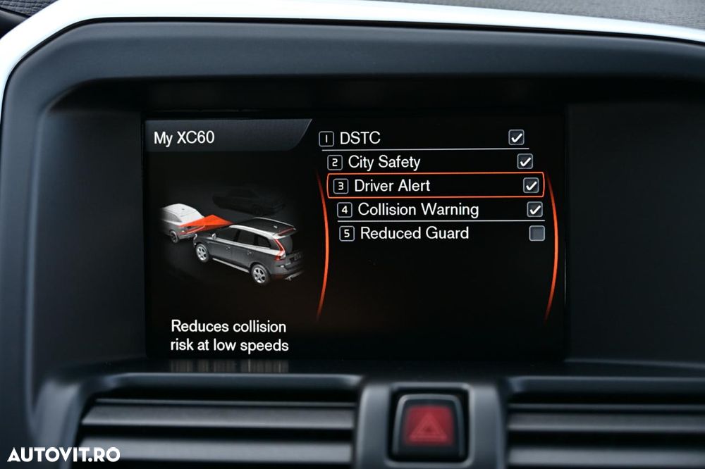 Volvo XC 60 D5 AWD Geartronic Summum - 36