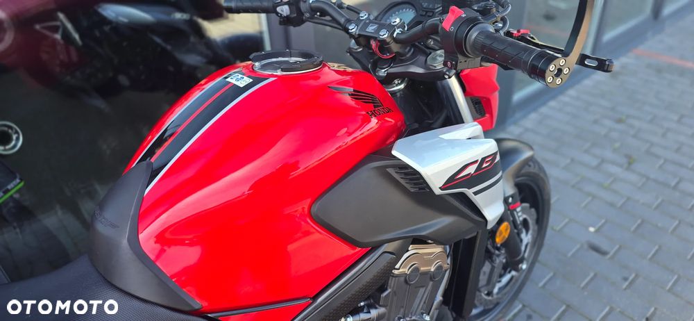 Honda CB - 17