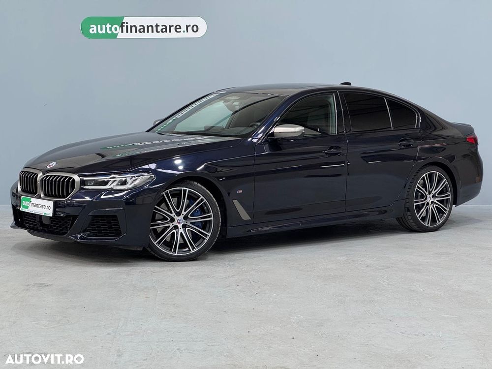 BMW M5 M550i xDrive AT - 2