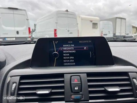 BMW 120 d xDrive Pack M - 11