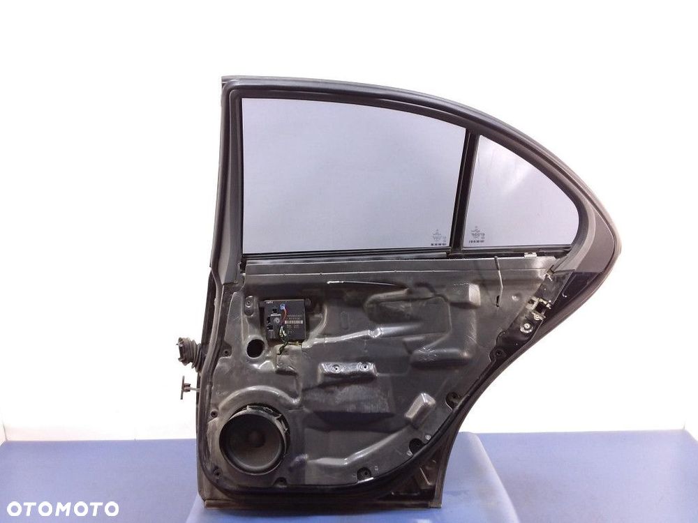 MERCEDES E W211 SEDAN DRZWI TYŁ PRAWE TYLNE 197 - 9