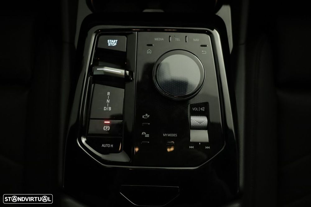 BMW i5 eDrive40 Pack Desportivo M - 14
