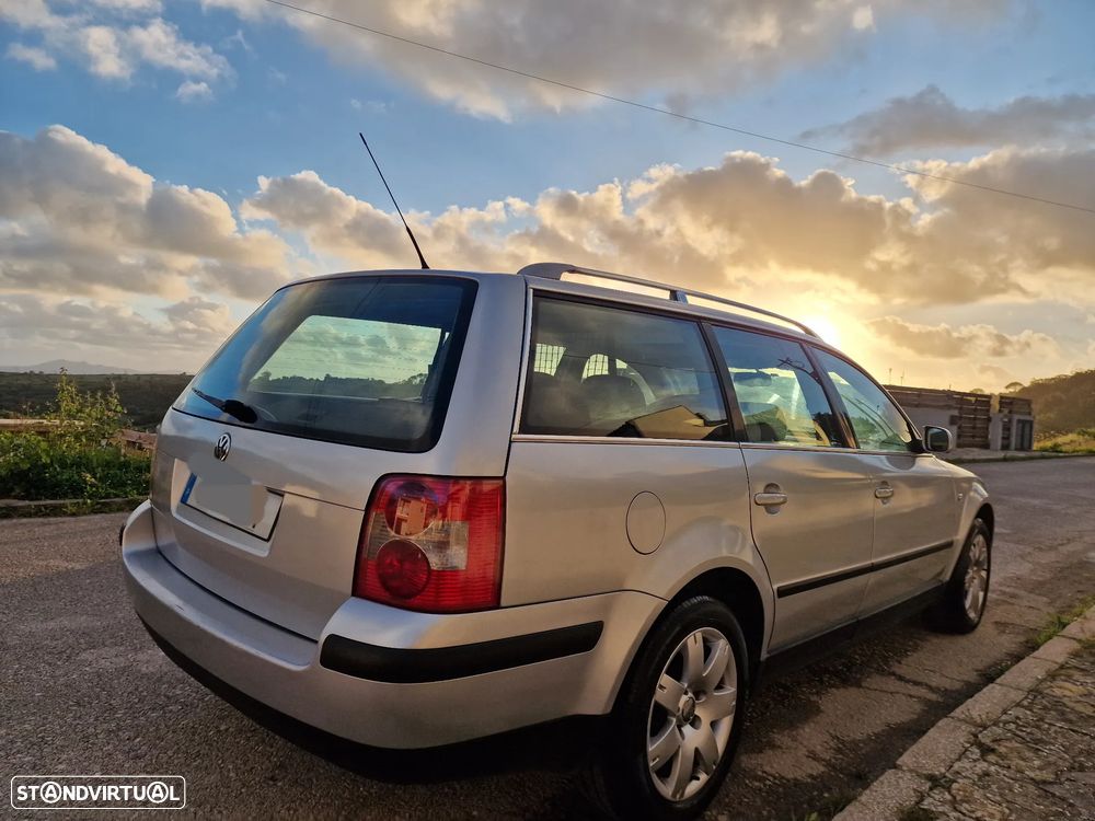VW Passat Variant 1.9 TDi Confortline - 1
