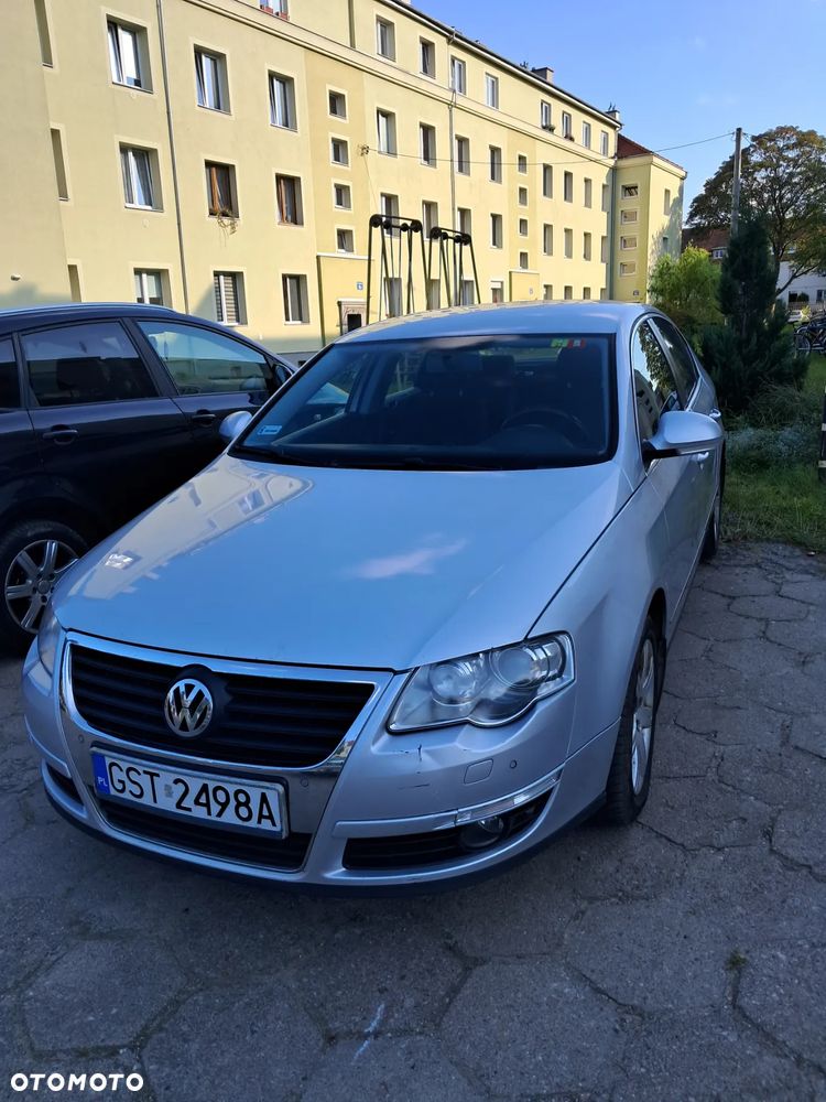 Volkswagen Passat 1.8 TSI Comfortline - 1