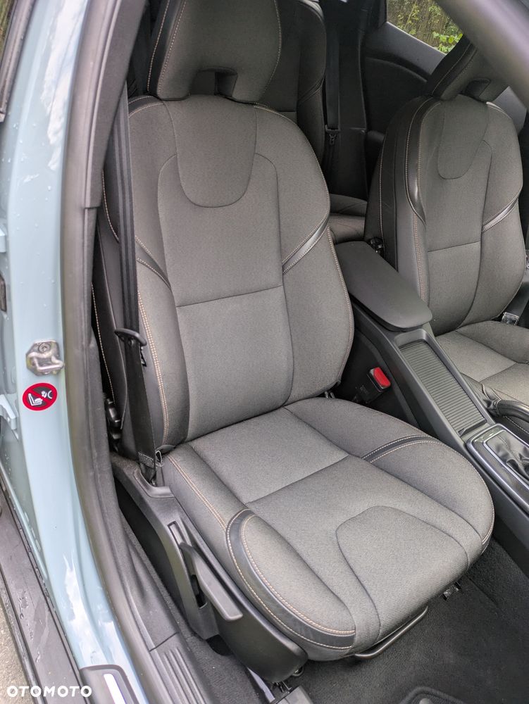 Volvo V40 Cross Country T4 AWD Geartronic Summum - 23