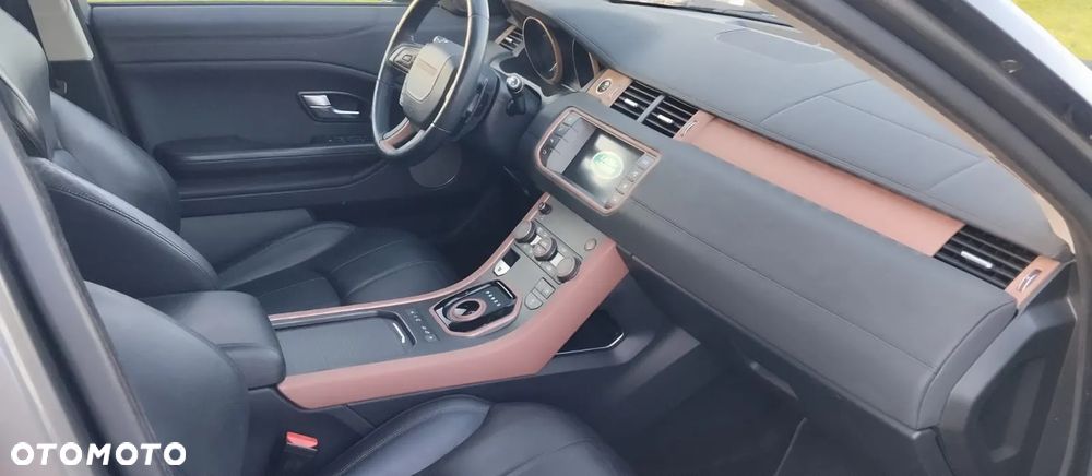Land Rover Range Rover Evoque - 21