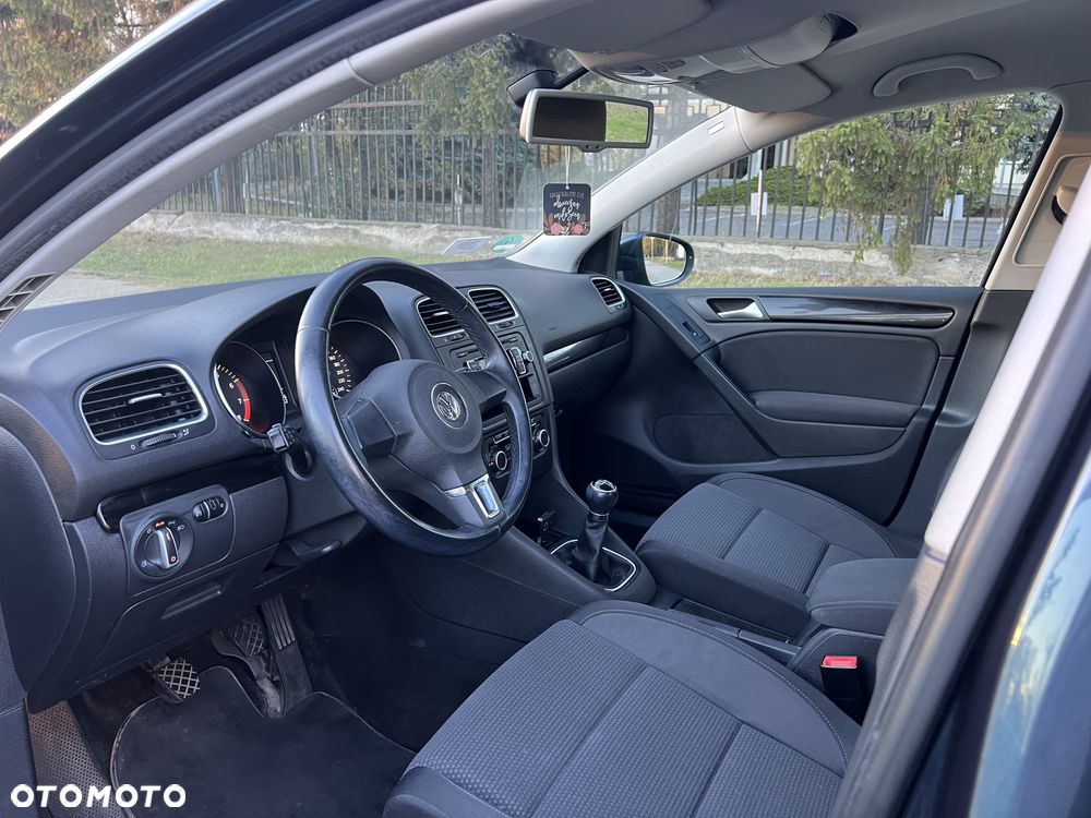 Volkswagen Golf - 17