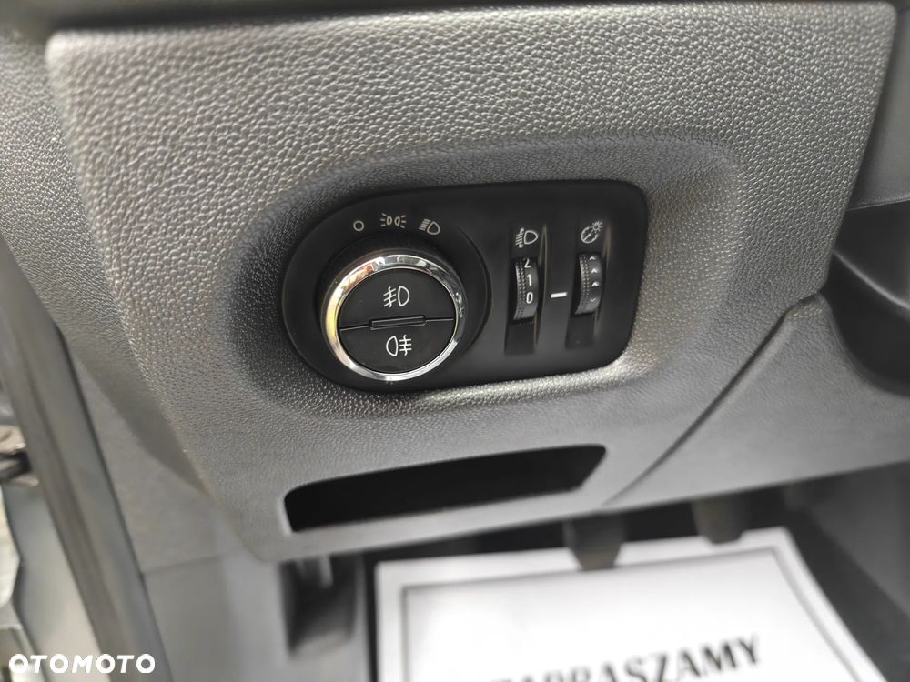 Opel Corsa 1.4 16V Edition - 18