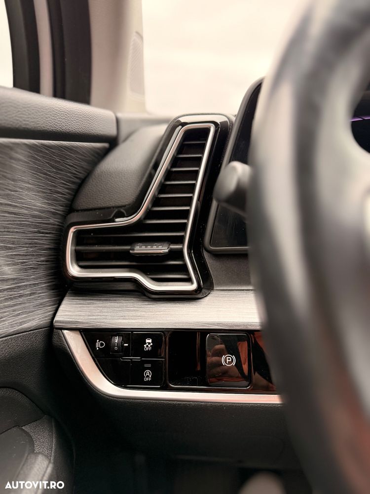 Kia Sportage 1.6 T-GDI MHEV 6MT 4x2 Business Line - 10