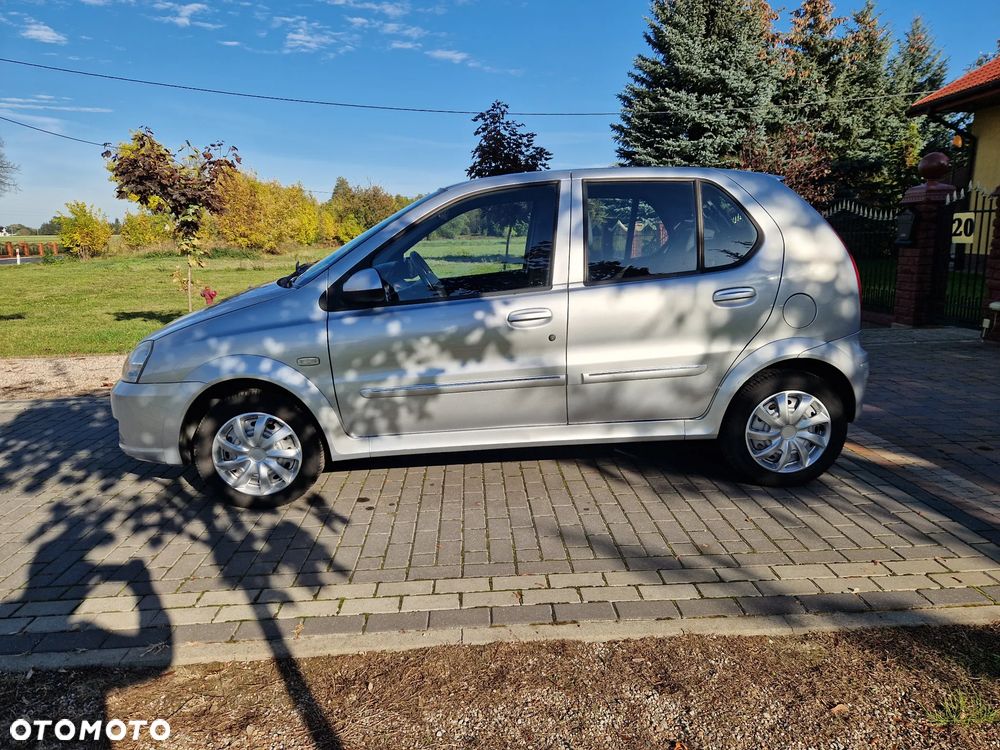 Tata Indica 1.4 GLS - 4