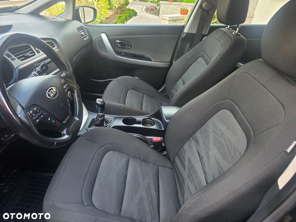 Kia Ceed - 23
