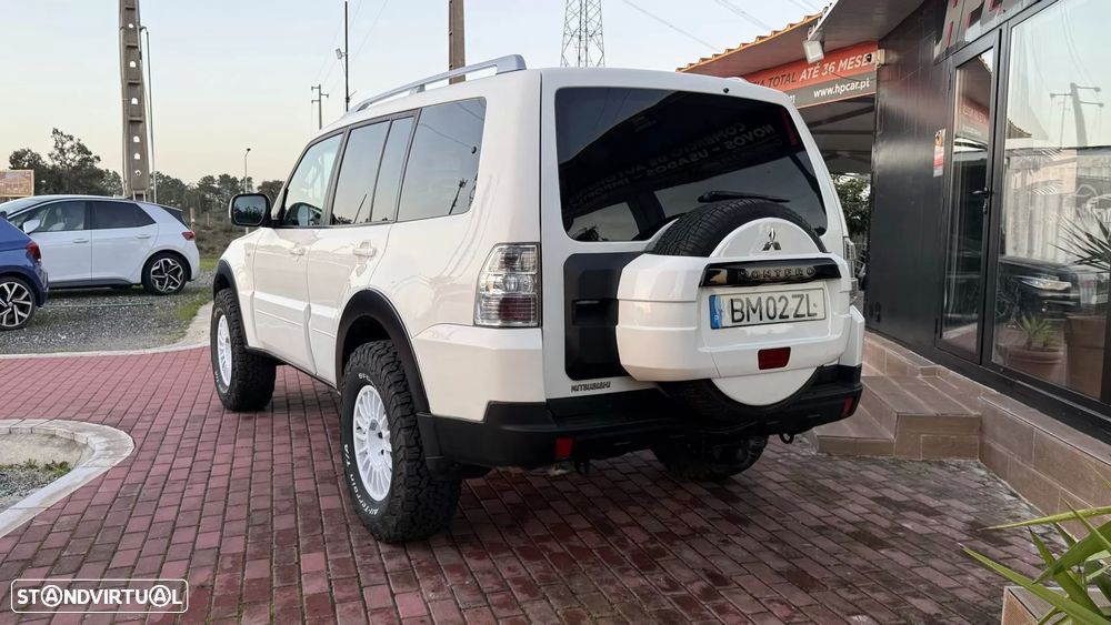 Mitsubishi Pajero 3.2 DI-D Intense - 17