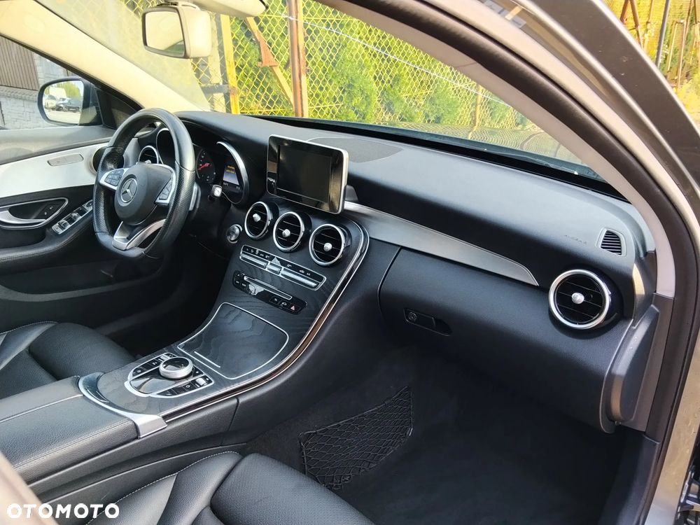 Mercedes-Benz Klasa C 180 9G-TRONIC - 8