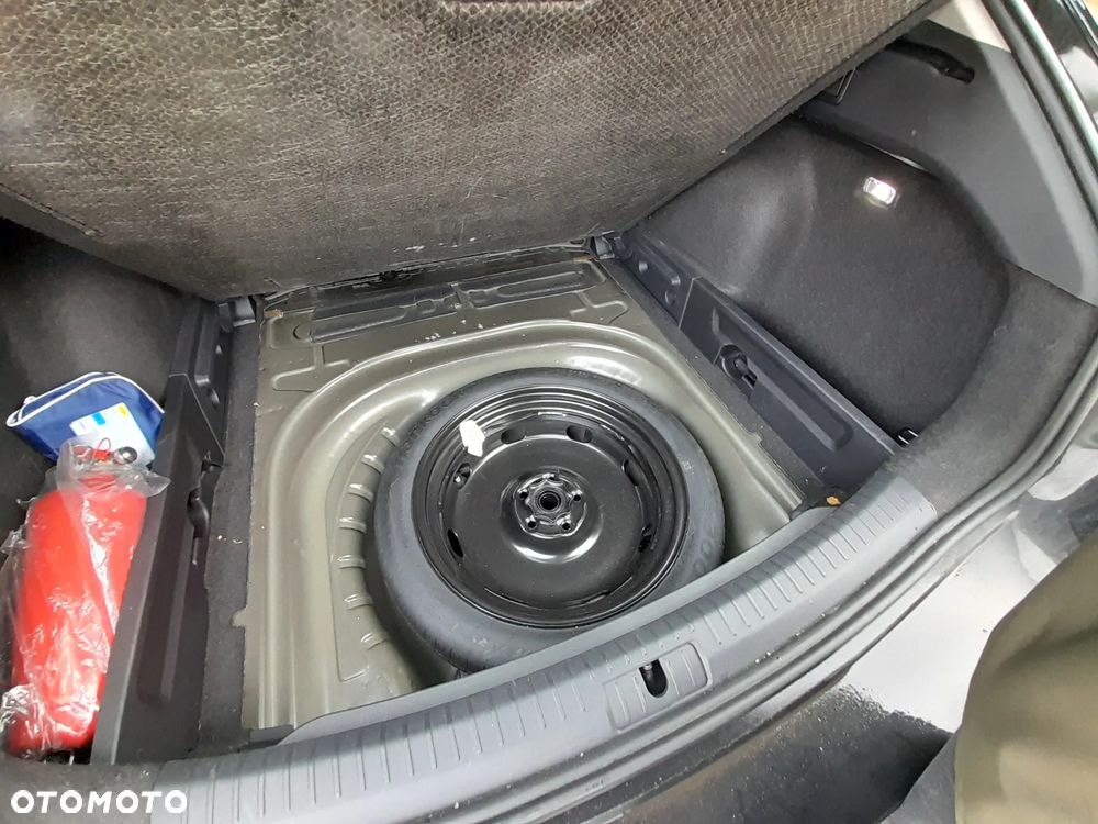 Seat Leon 1.5 eTSI Xcellence DSG - 16