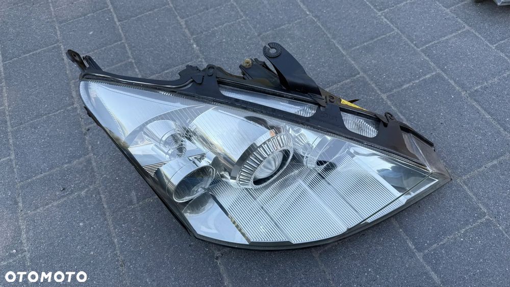 FORD FOCUS MK1 Xenon LAMPA PRAWA PRZÓD Reflektor prawy EUROPA 2M5113100DC 2M5113101DC - 4