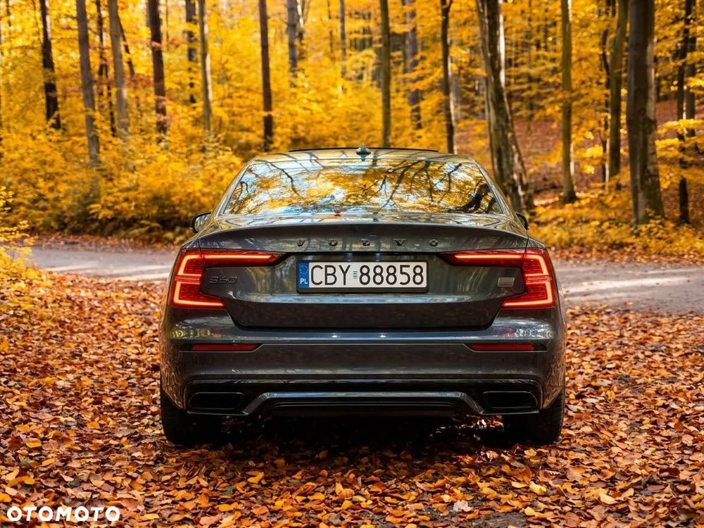 Volvo S60 2021 photo 4