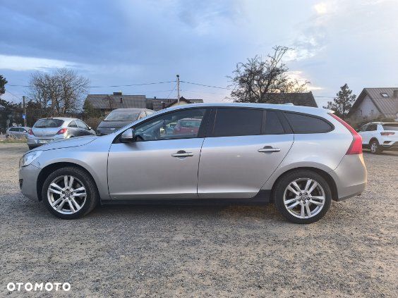 Volvo V60 D5 AWD Geartronic - 1