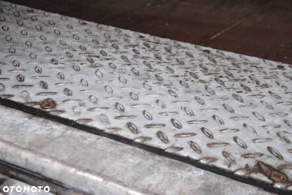 Schmitz Cargobull Kurtyna, podnoszona oś, kosz paletowy - 10