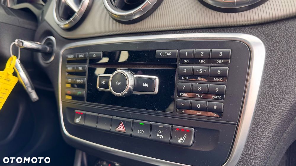Mercedes-Benz CLA 200 AMG Line - 39