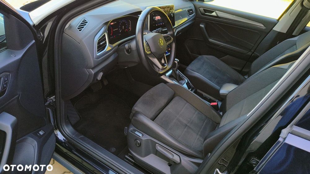 Volkswagen T-Roc - 10
